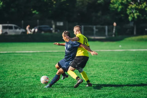 4-1！亚马尔帽子戏法，2亿超巨破纪录，巴萨吊打黄潜，甩皇马4分（配图示意）